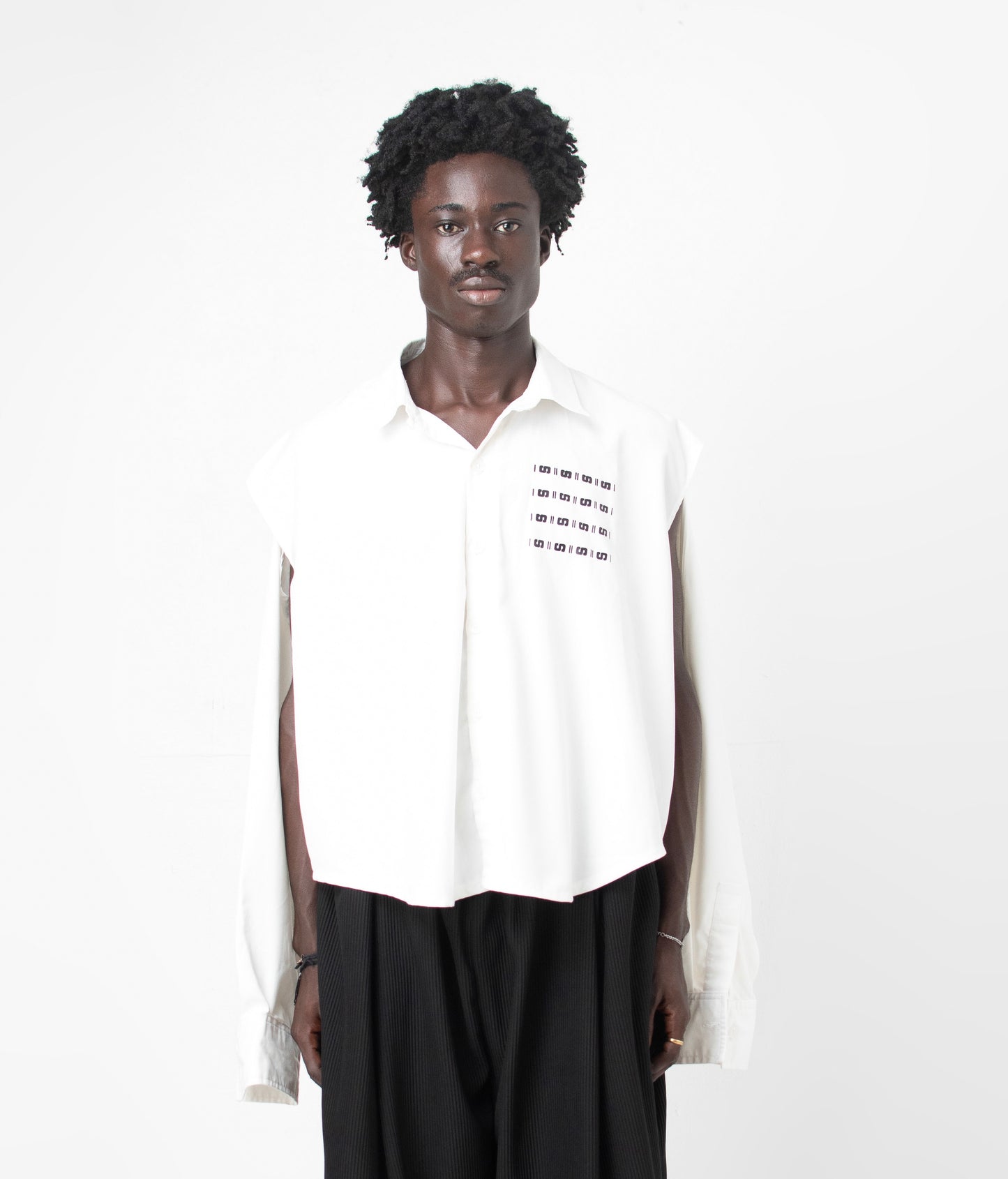 BINARY BUTTON UP LONG SLEEVES SHIRT in off white