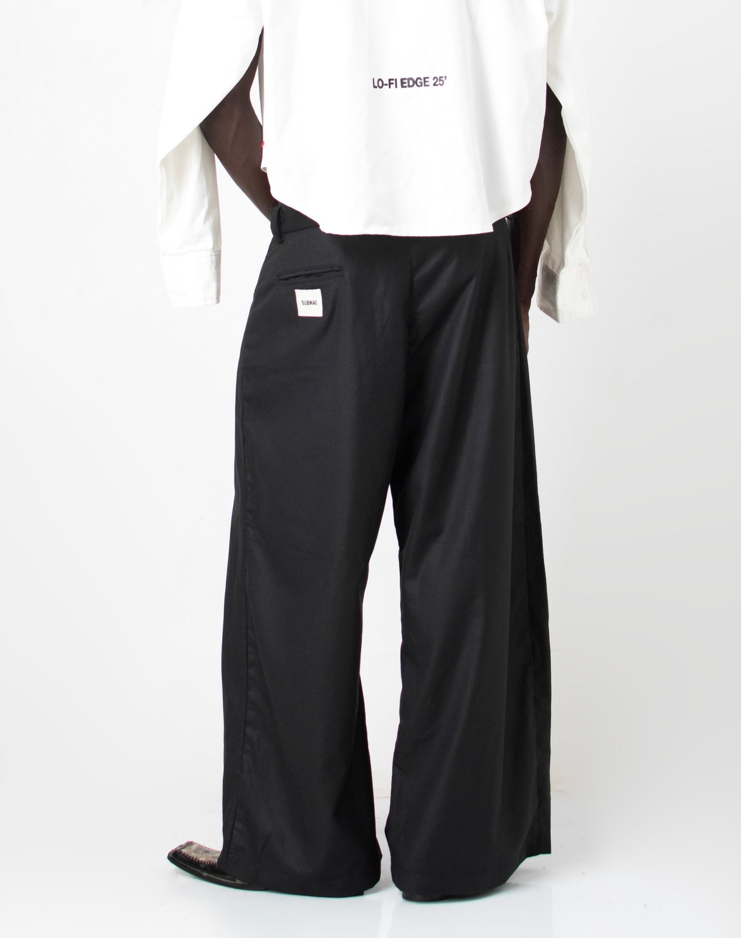 CASHMERE PLEATED TROUSERS in black