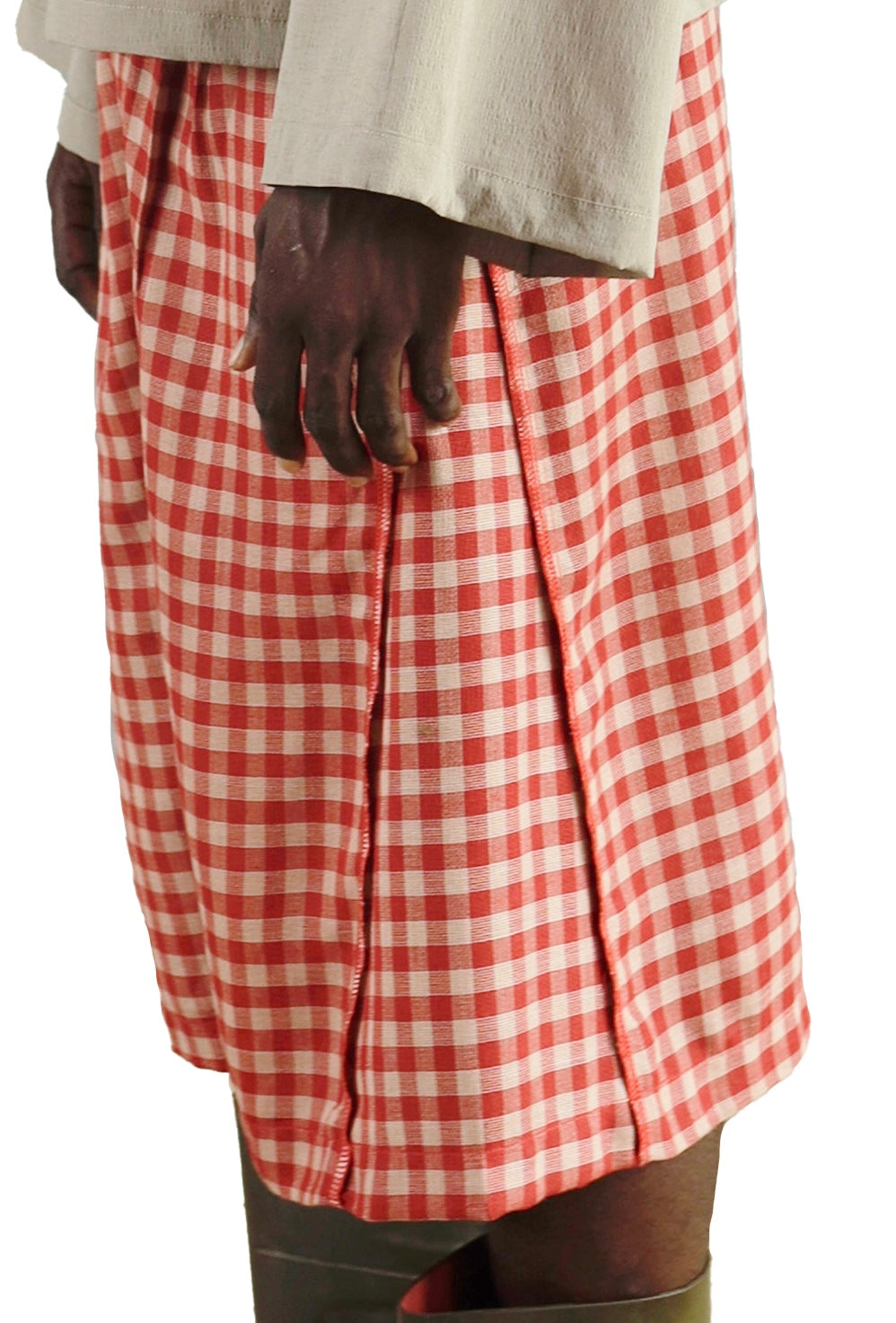MFRAMA CHECKERED LINEN SHORTS in red and blue